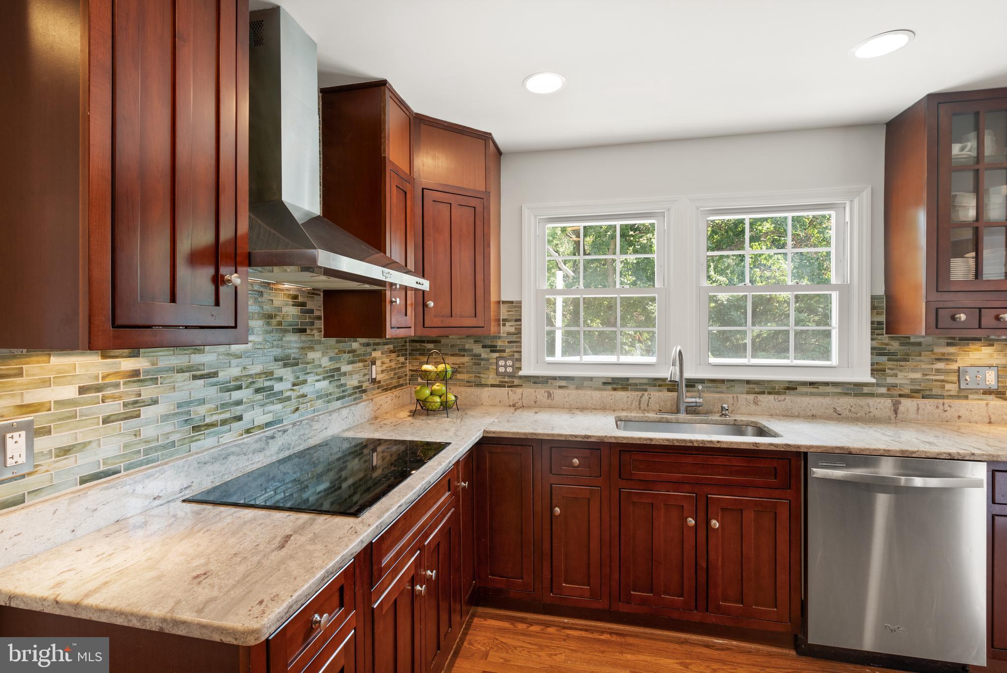 13609 Mountain View Ct