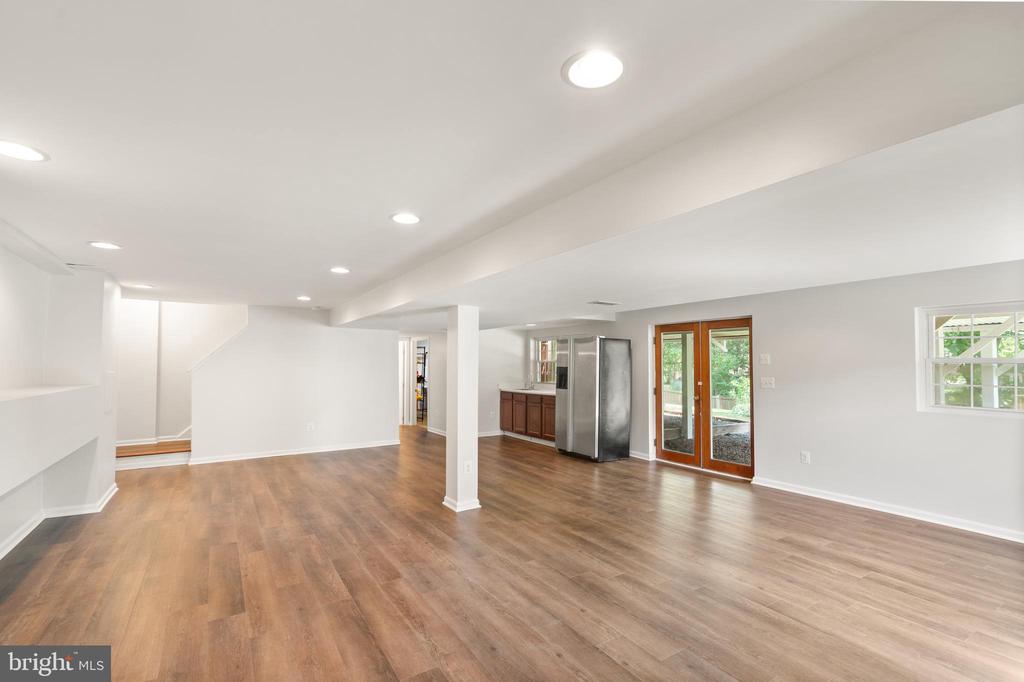 13609 Mountain View Ct