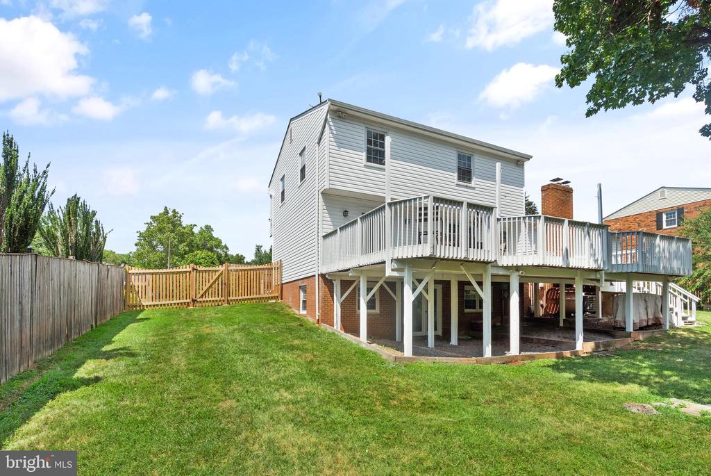 13609 Mountain View Ct