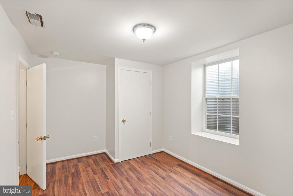 13609 Mountain View Ct