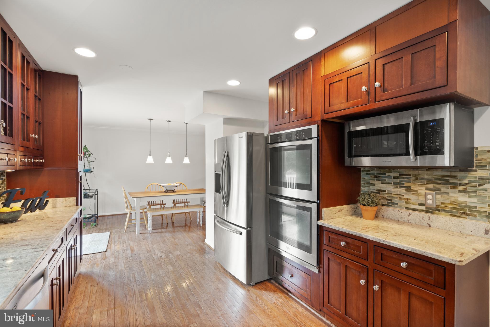 13609 Mountain View Ct