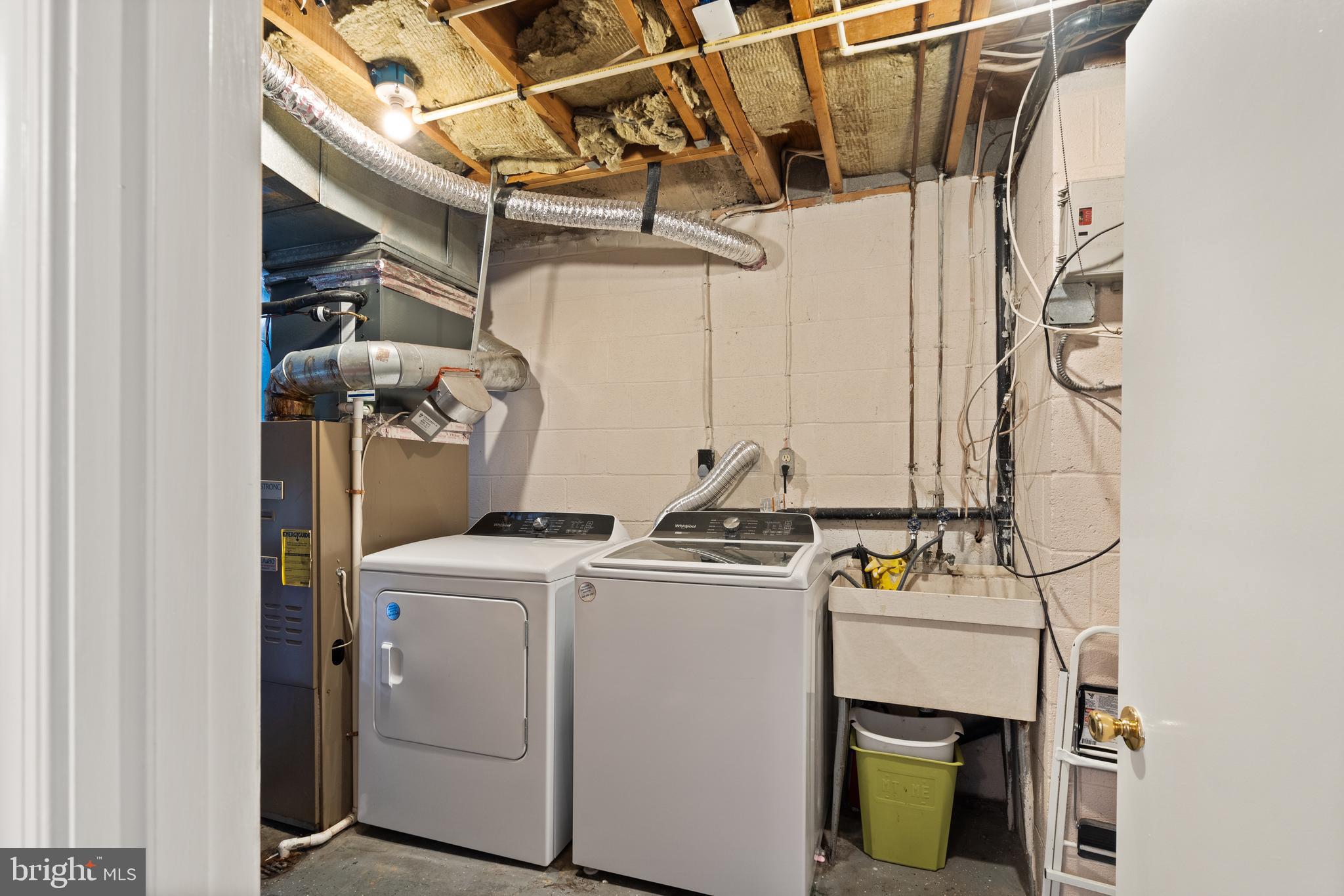 13609 Mountain View Ct