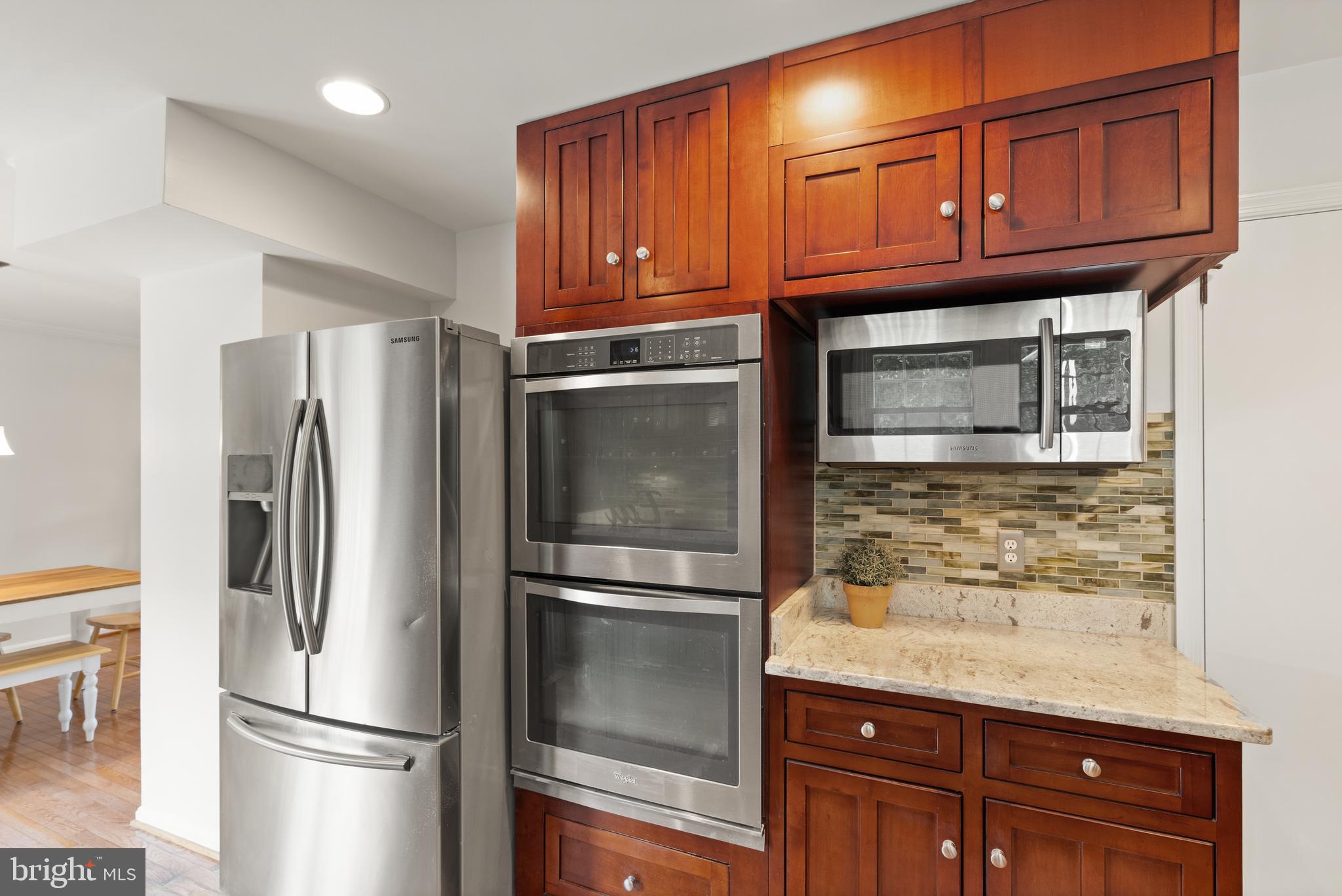 13609 Mountain View Ct