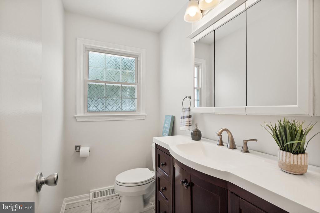 13609 Mountain View Ct