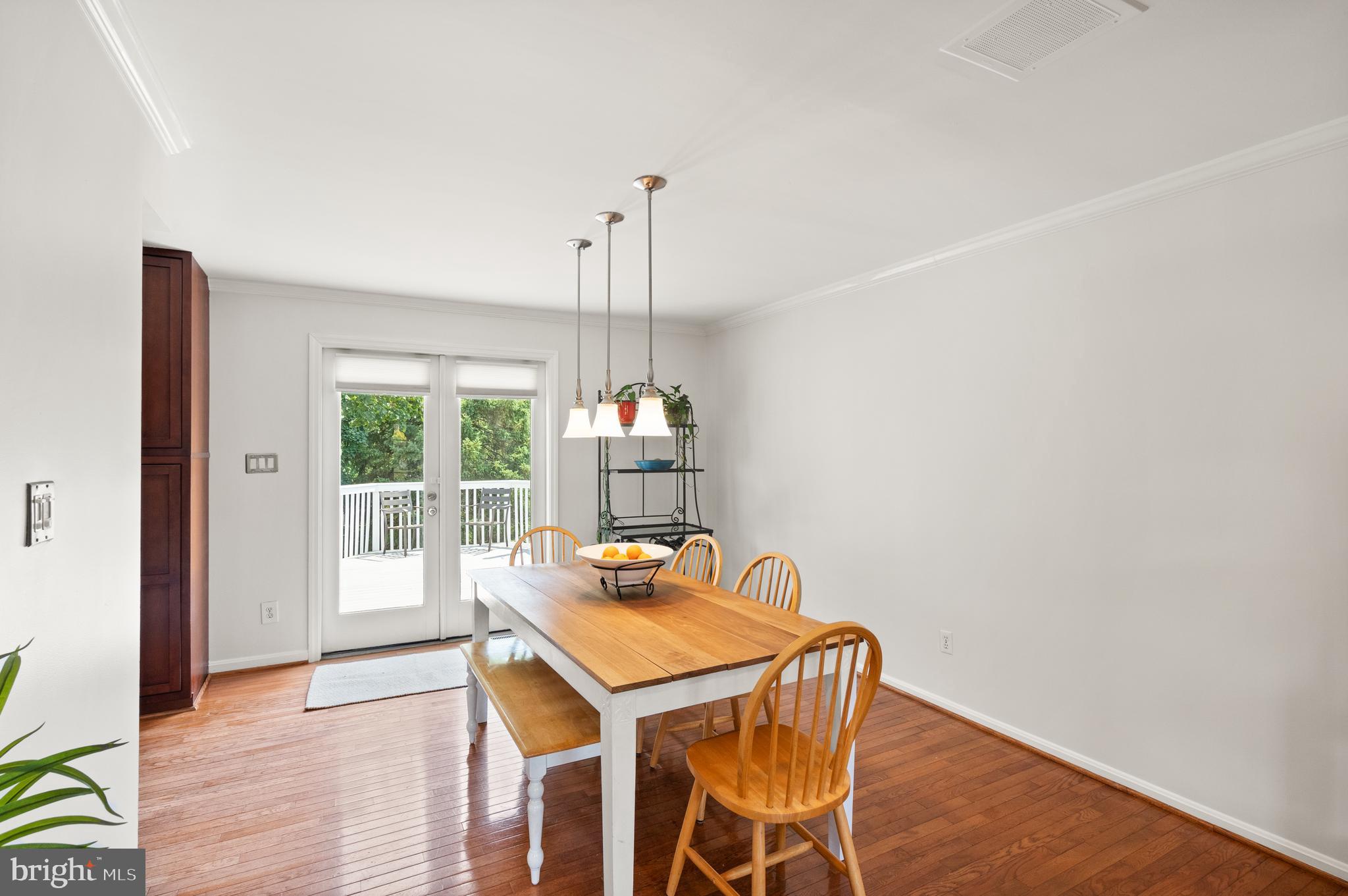 13609 Mountain View Ct