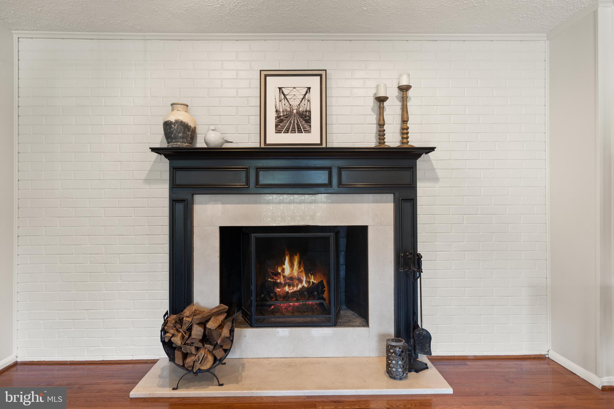 13609 Mountain View Ct