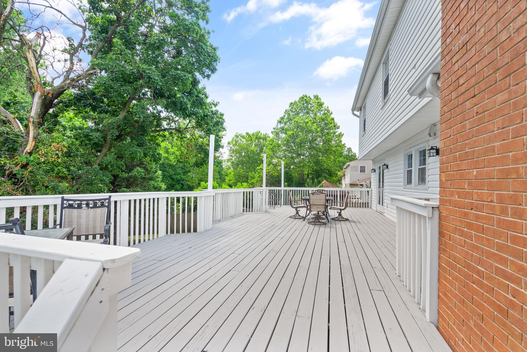 13609 Mountain View Ct