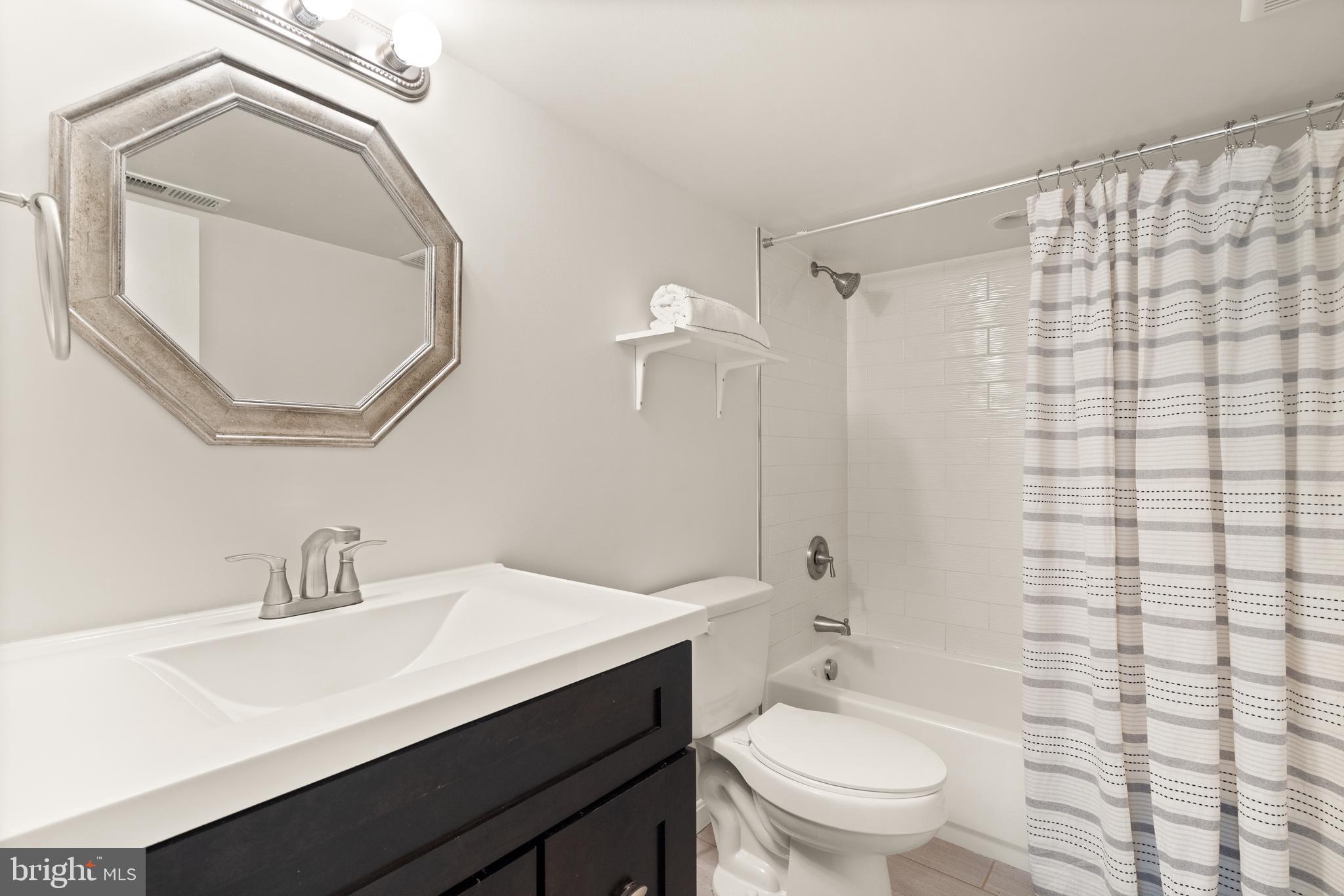 13609 Mountain View Ct