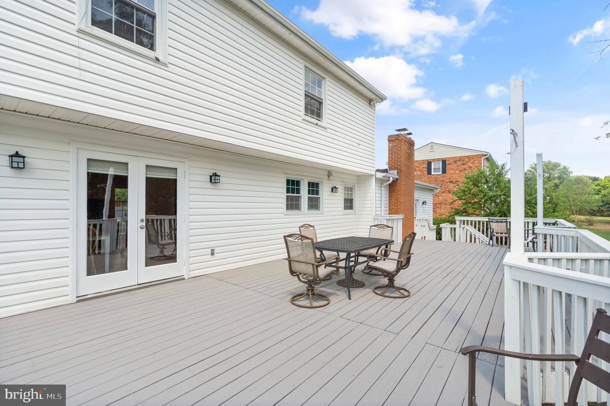 13609 Mountain View Ct