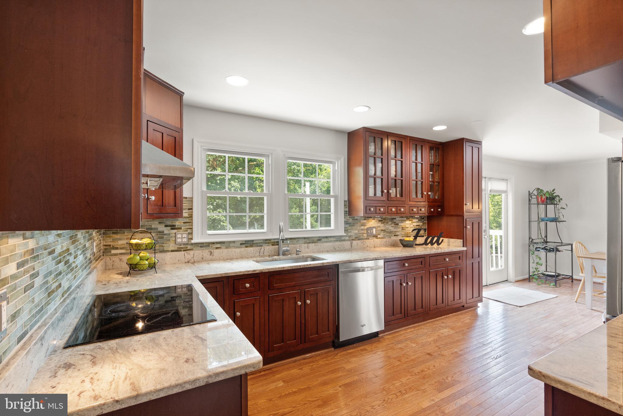 13609 Mountain View Ct