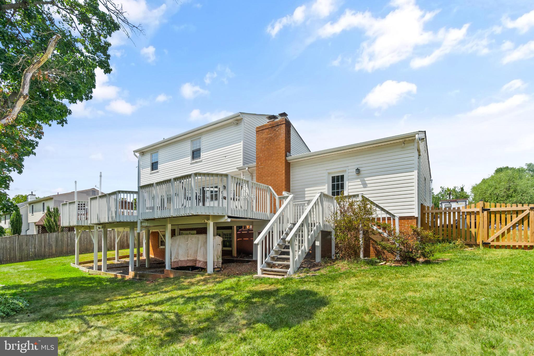 13609 Mountain View Ct