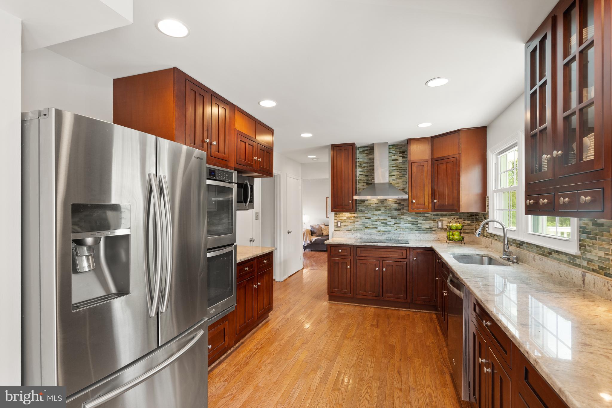 13609 Mountain View Ct