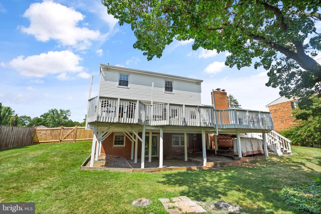 13609 Mountain View Ct
