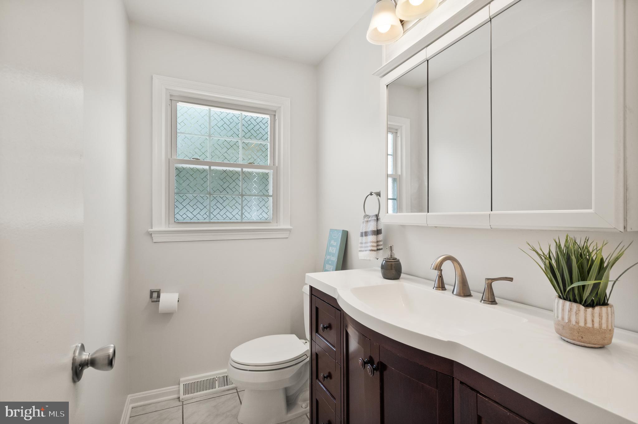 13609 Mountain View Ct