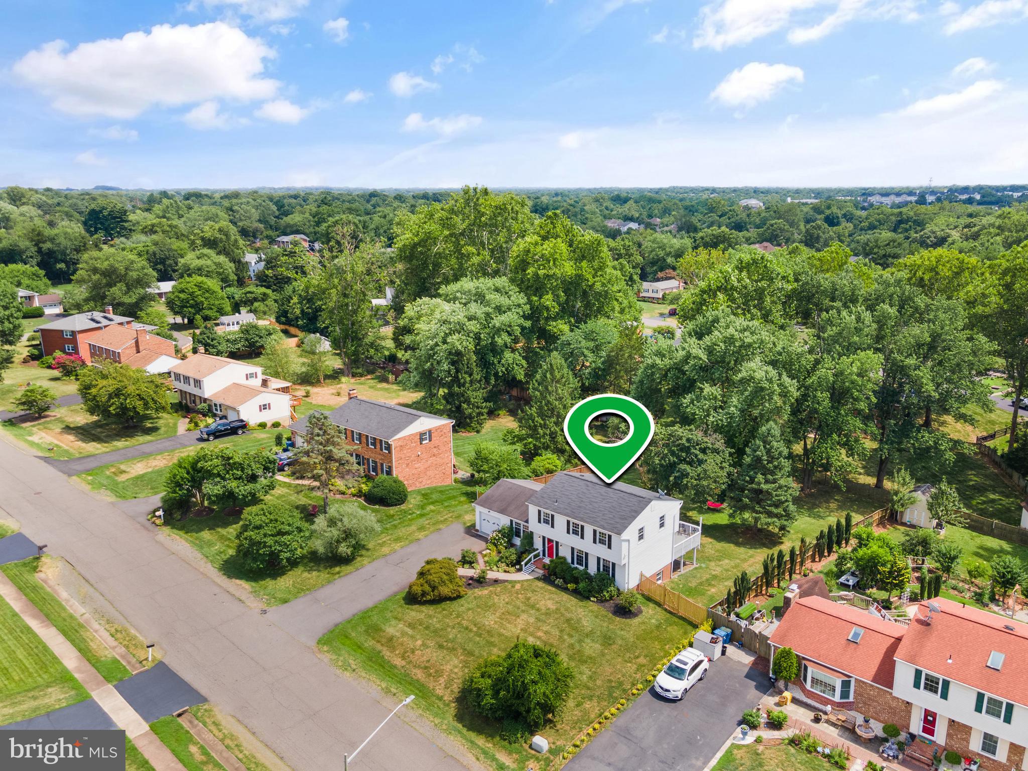 13609 Mountain View Ct