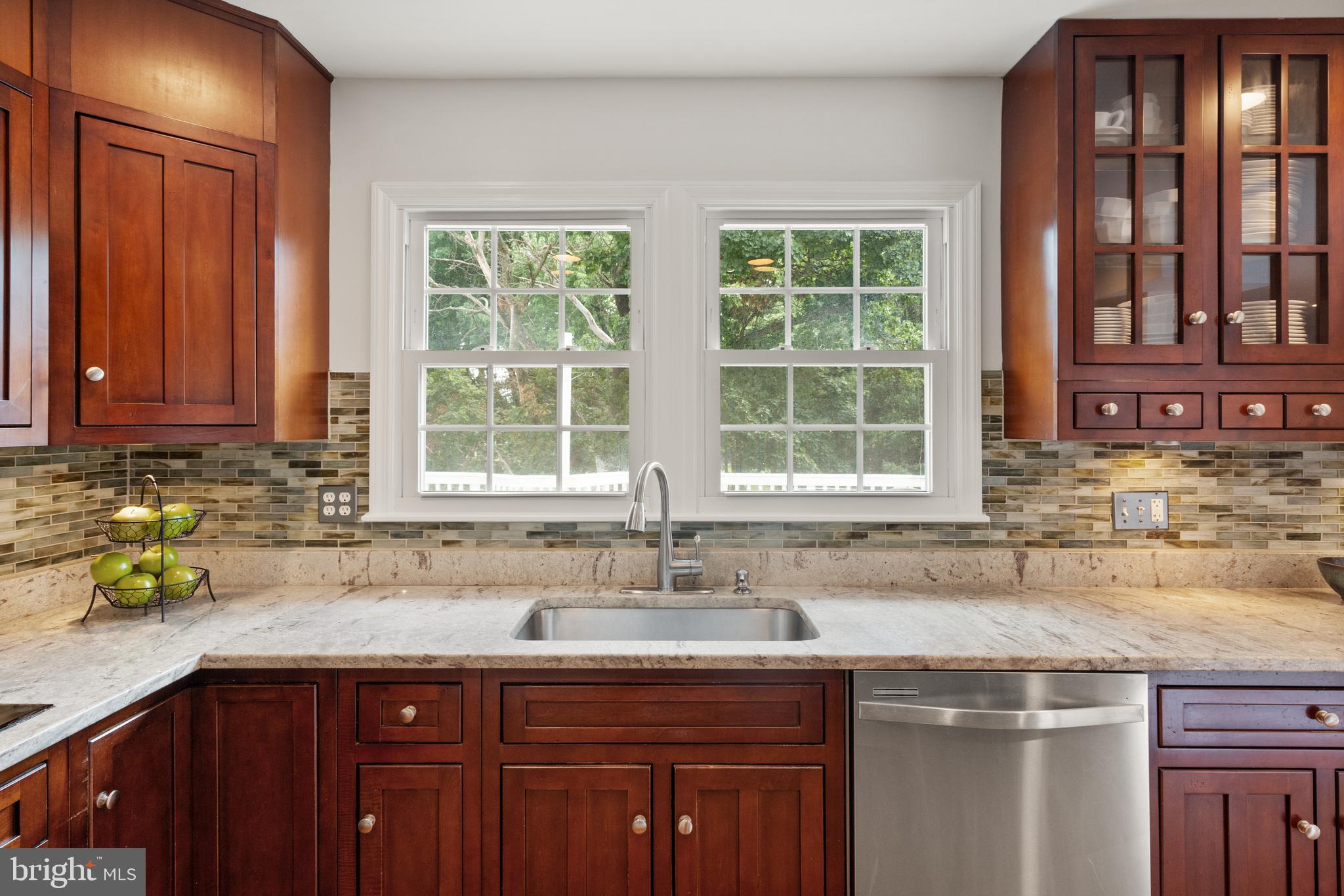 13609 Mountain View Ct