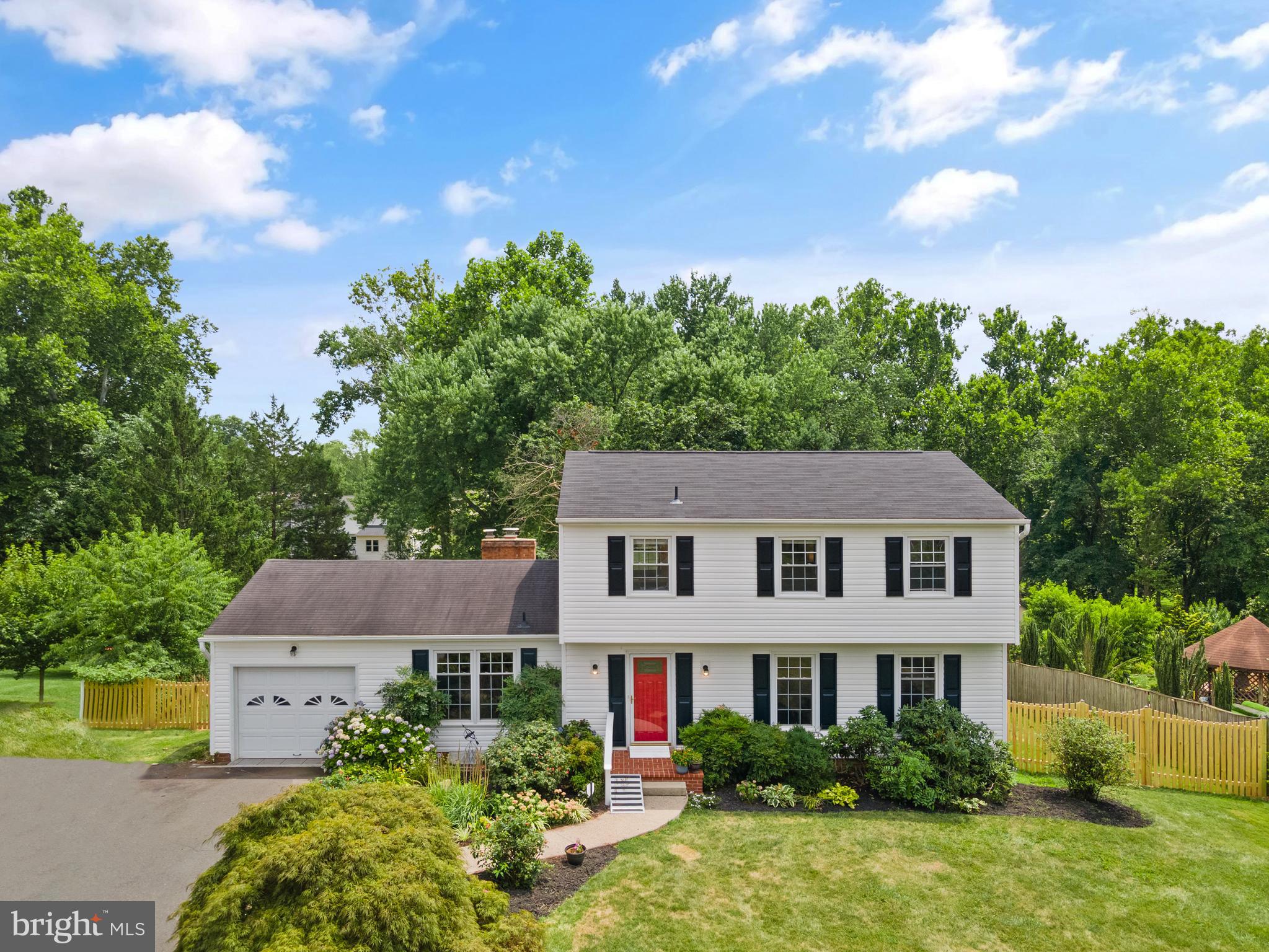 13609 Mountain View Ct