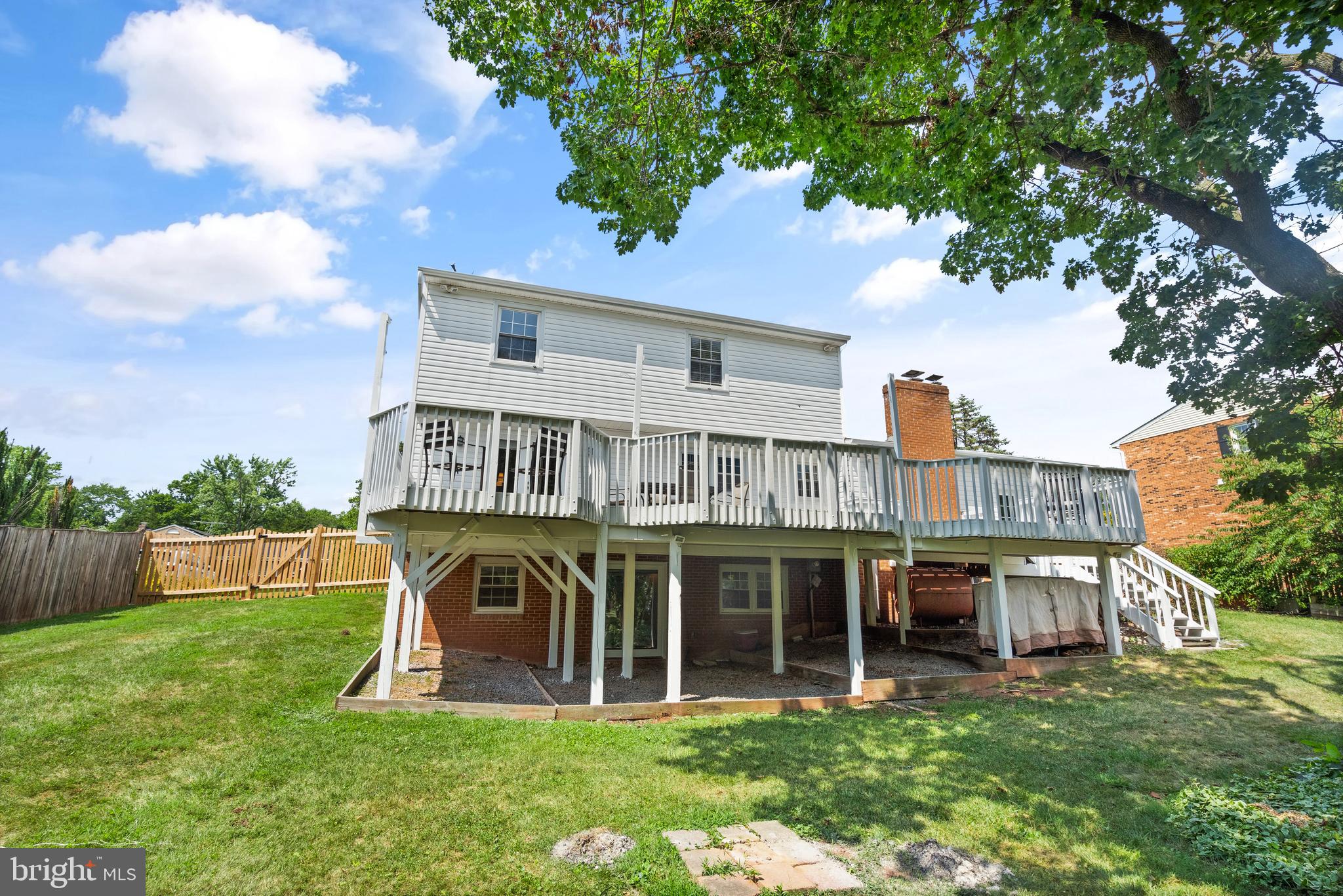 13609 Mountain View Ct