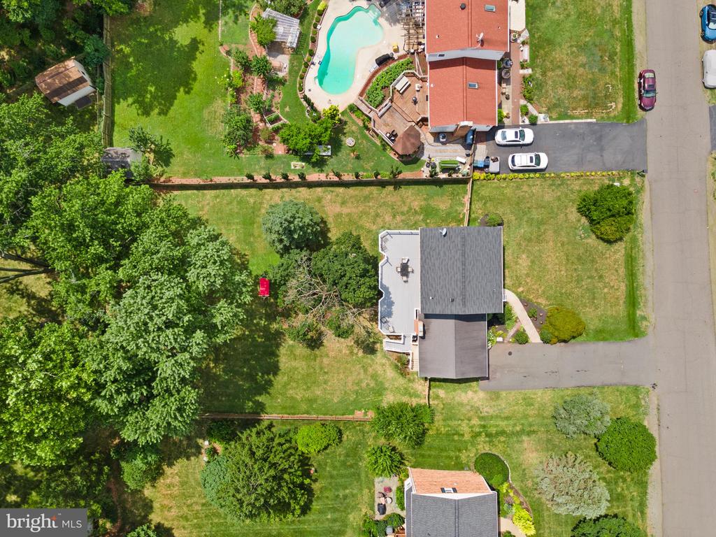 13609 Mountain View Ct