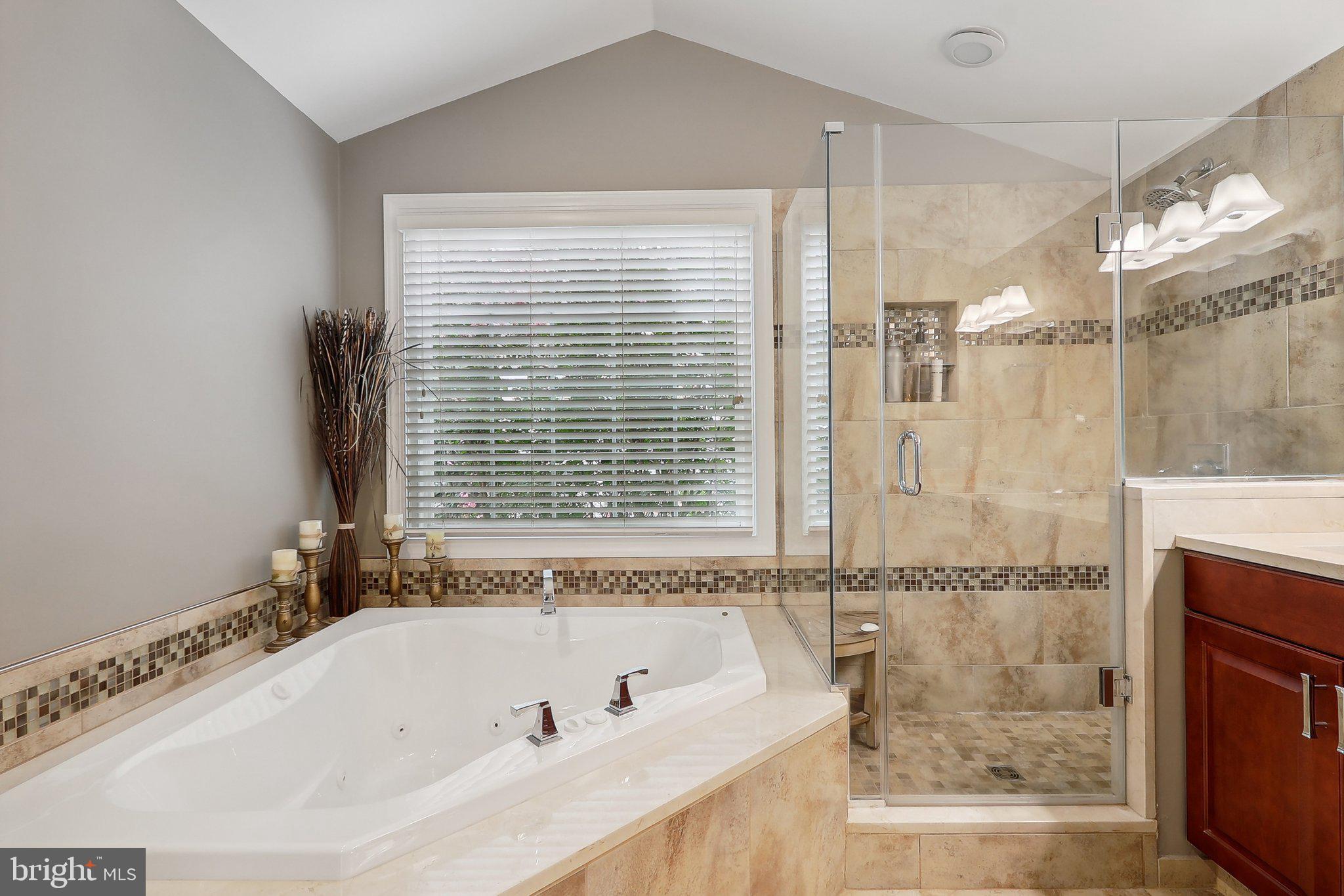 9615 Savannah Crossing Ct