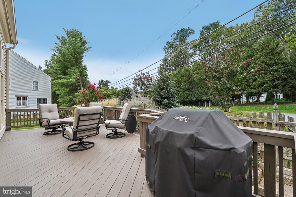 9615 Savannah Crossing Ct