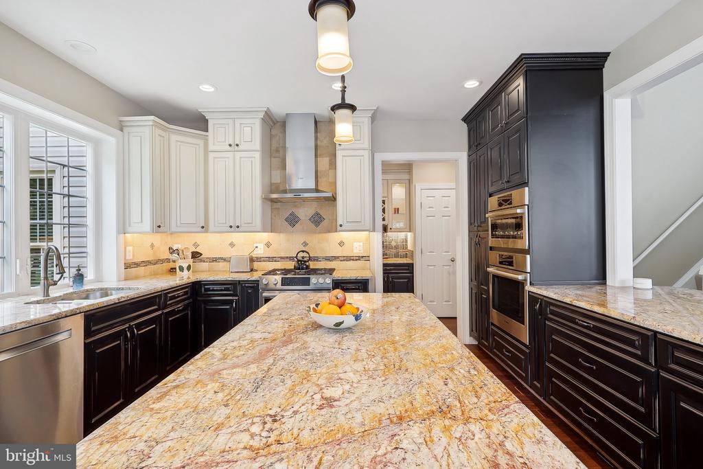 9615 Savannah Crossing Ct