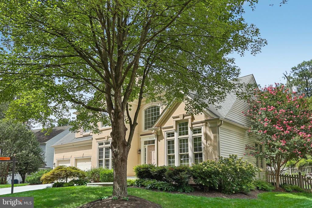 9615 Savannah Crossing Ct