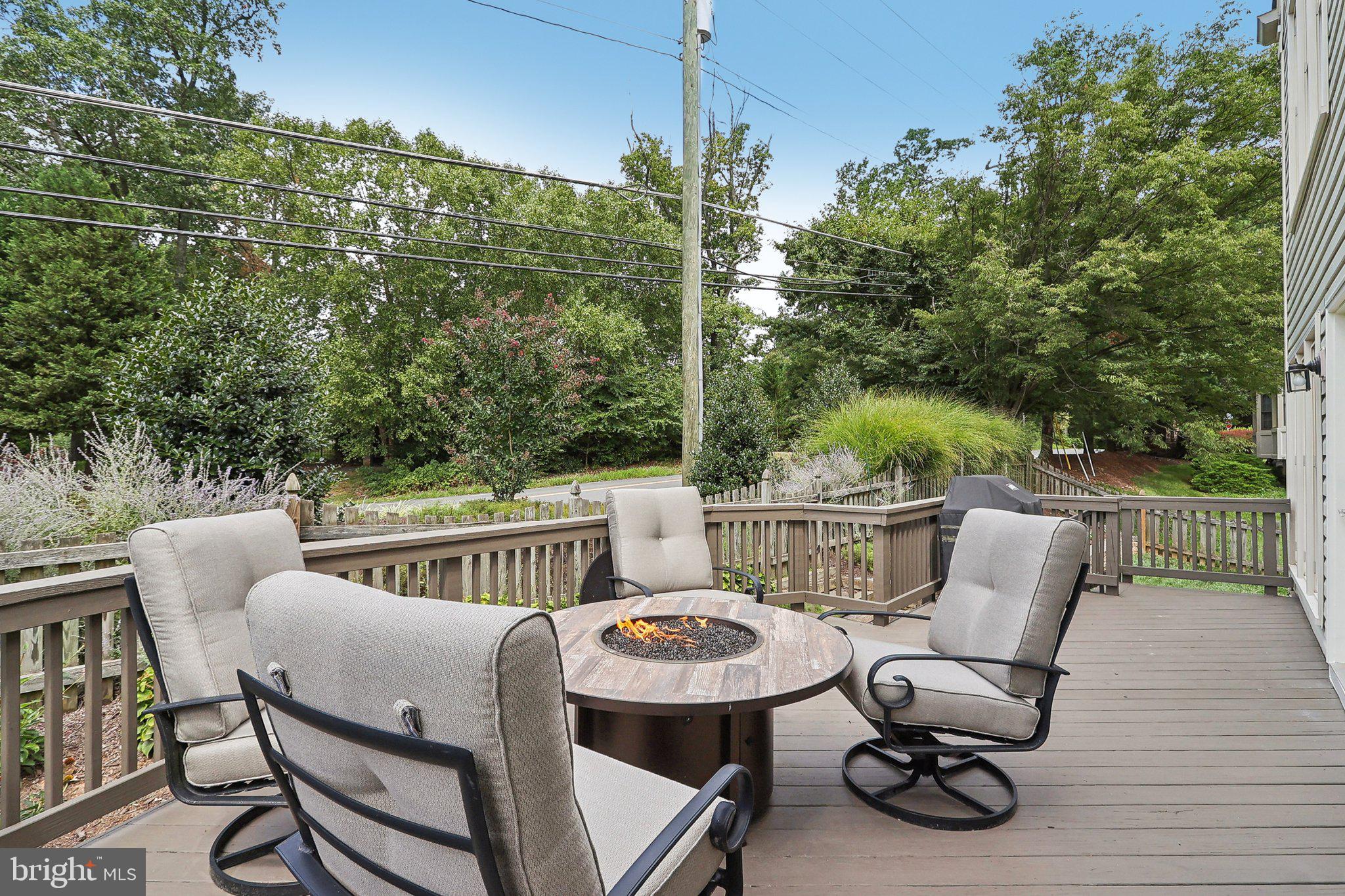 9615 Savannah Crossing Ct