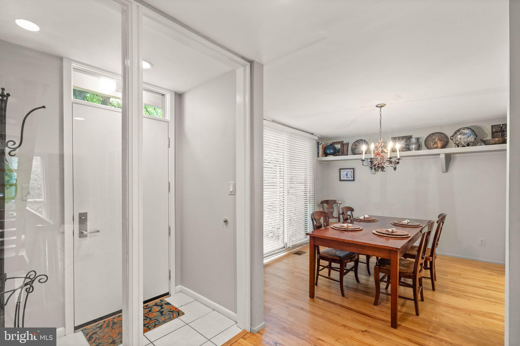 11453 Washington Plz W
