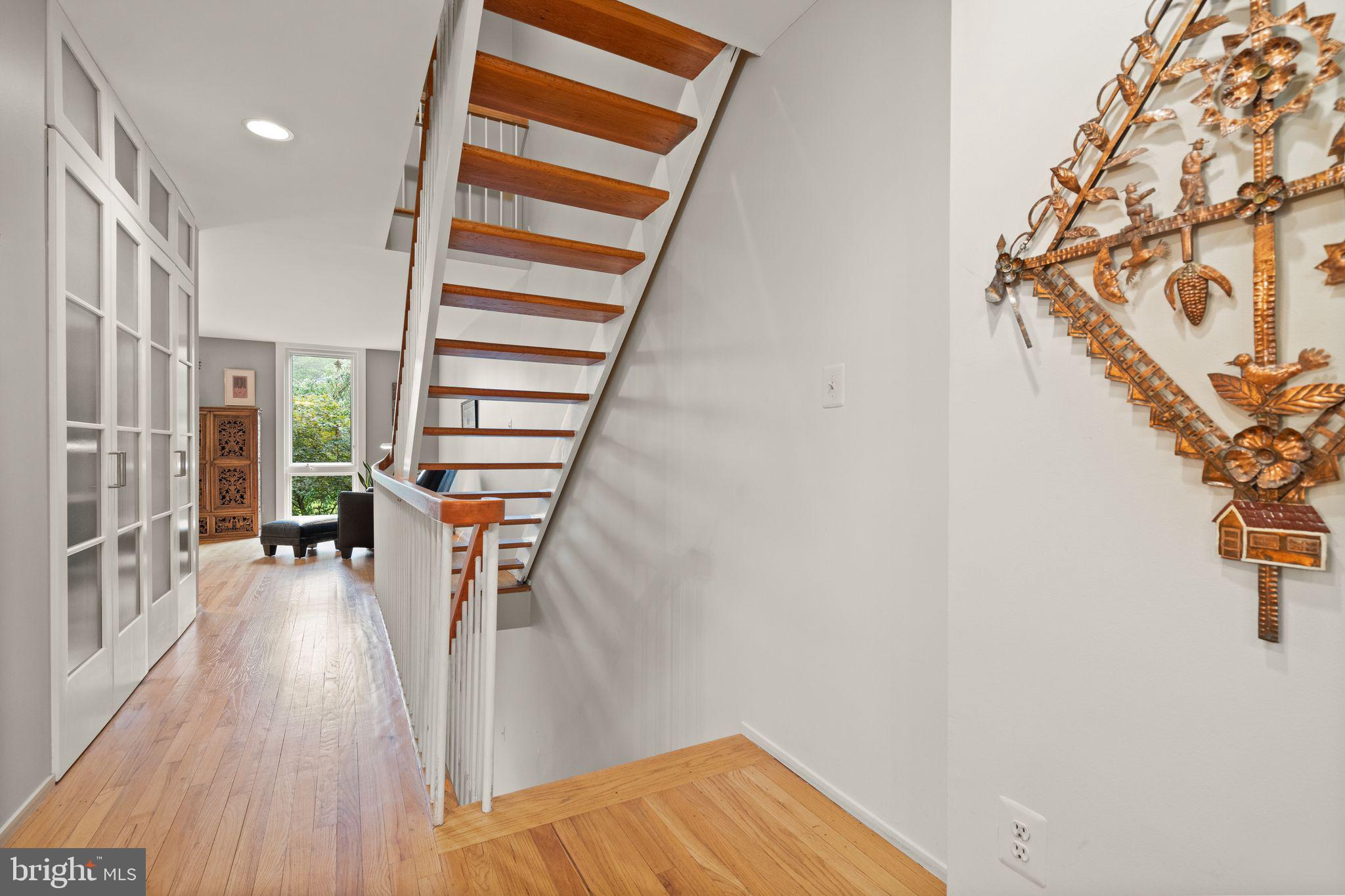 11453 Washington Plz W