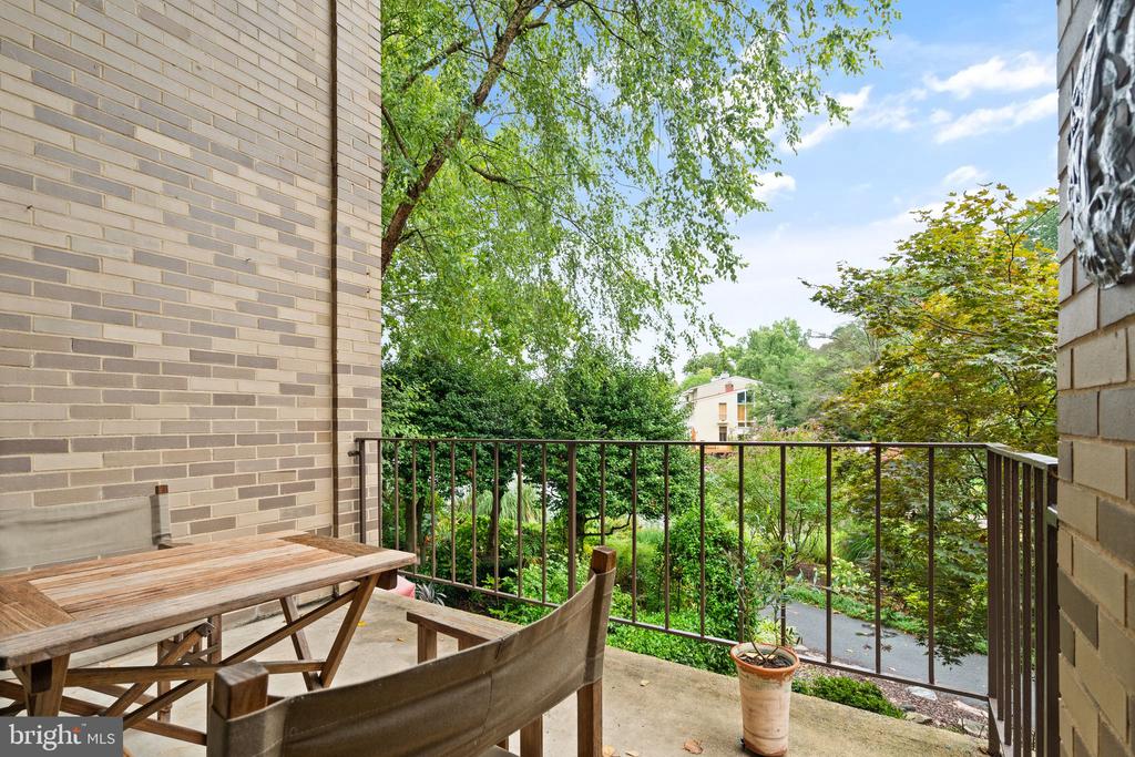 11453 Washington Plz W