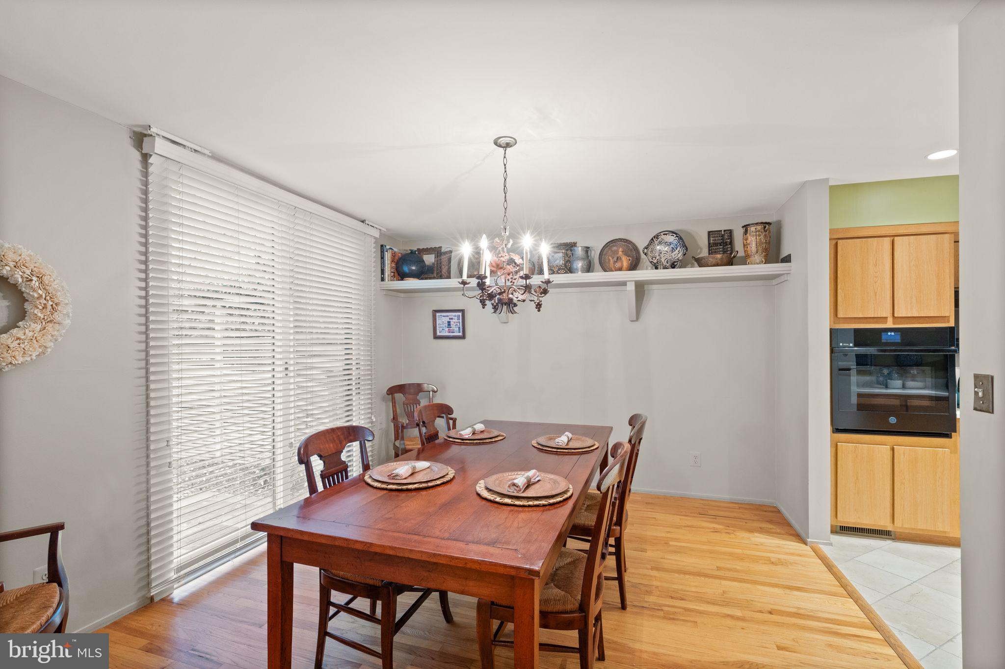 11453 Washington Plz W