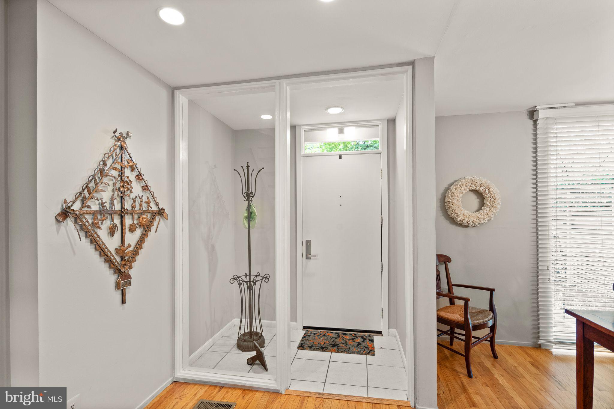 11453 Washington Plz W