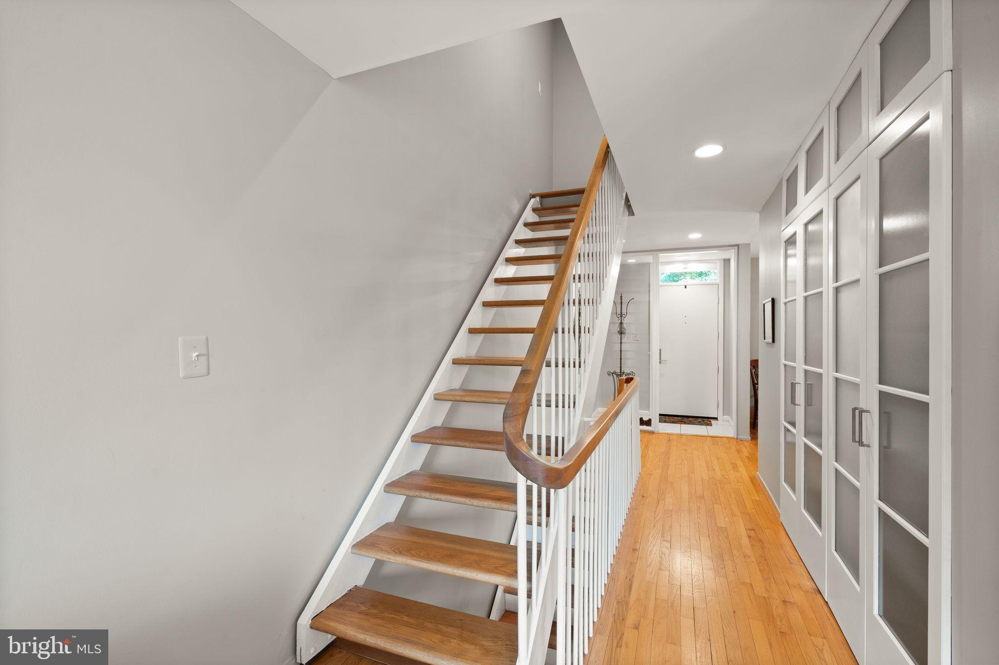 11453 Washington Plz W