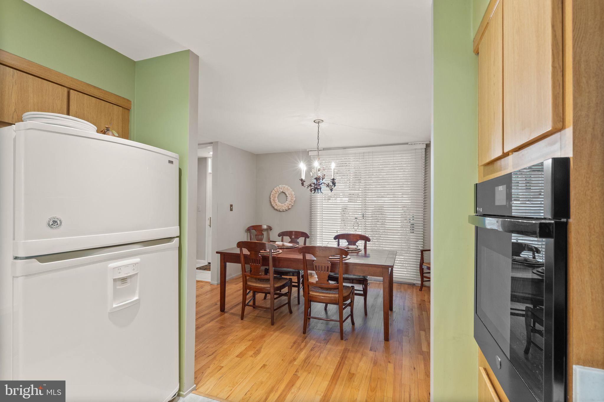 11453 Washington Plz W