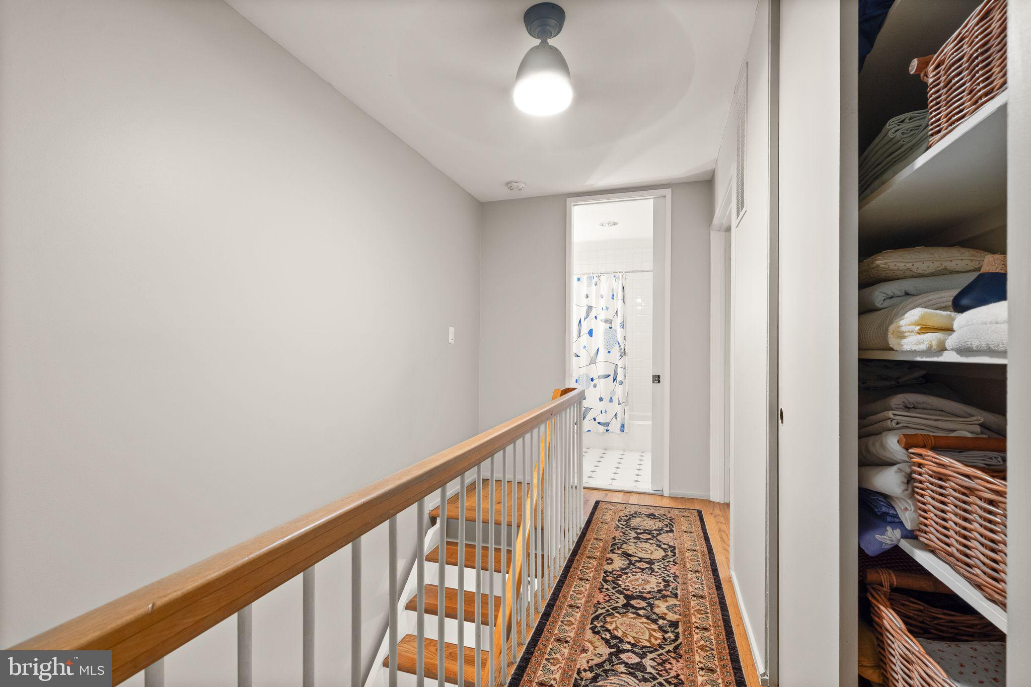 11453 Washington Plz W