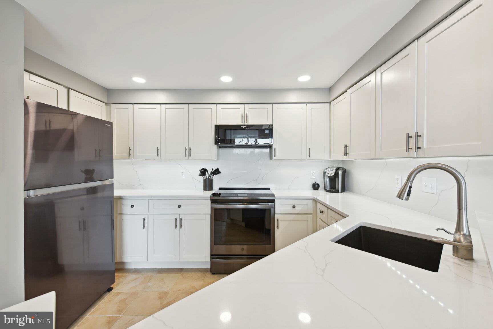 11182 Harbor Ct #11182