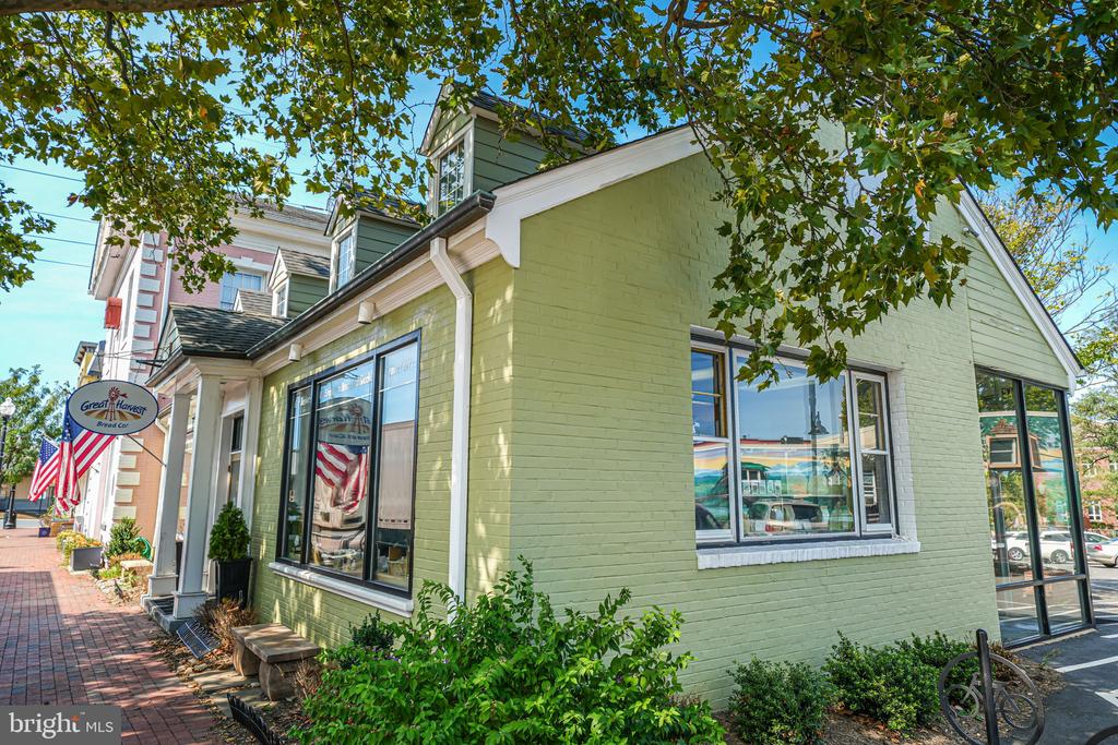 13412 POCONO COURT
