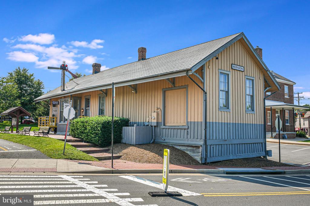13412 POCONO COURT