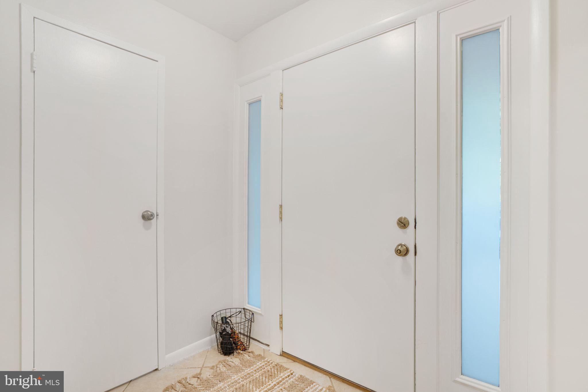 11560 WOODHOLLOW COURT