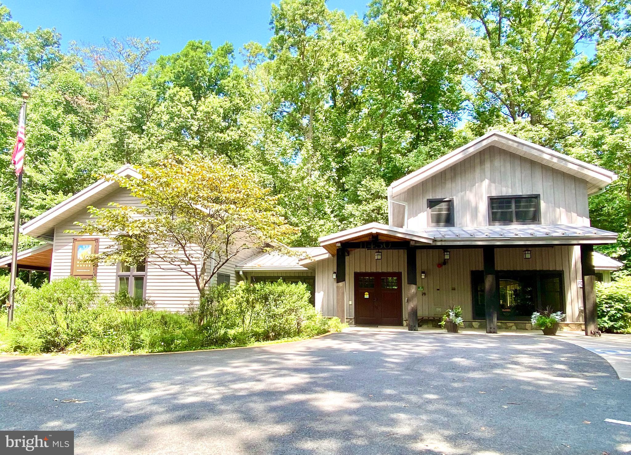 11560 WOODHOLLOW COURT