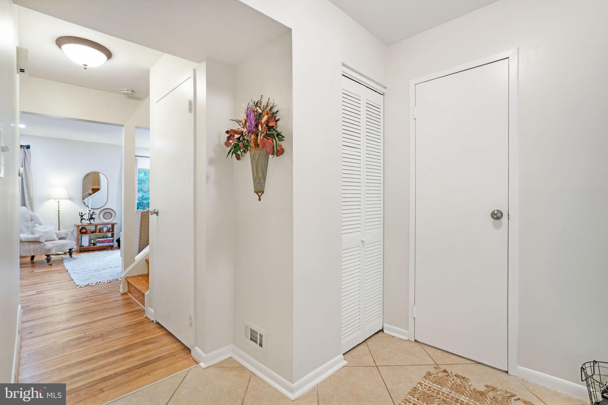 11560 WOODHOLLOW COURT