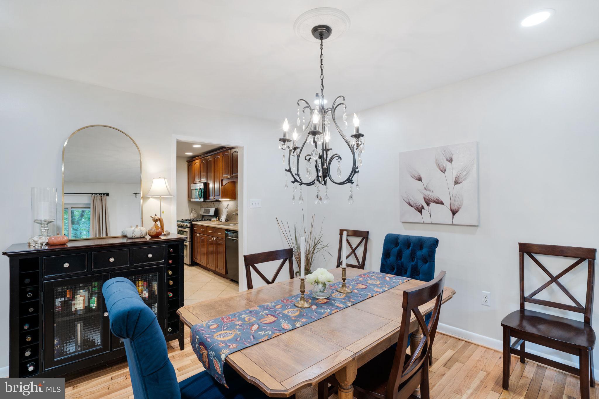 11560 WOODHOLLOW COURT