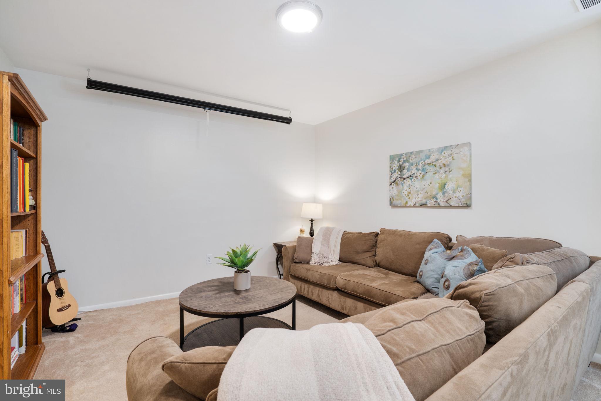 11560 WOODHOLLOW COURT