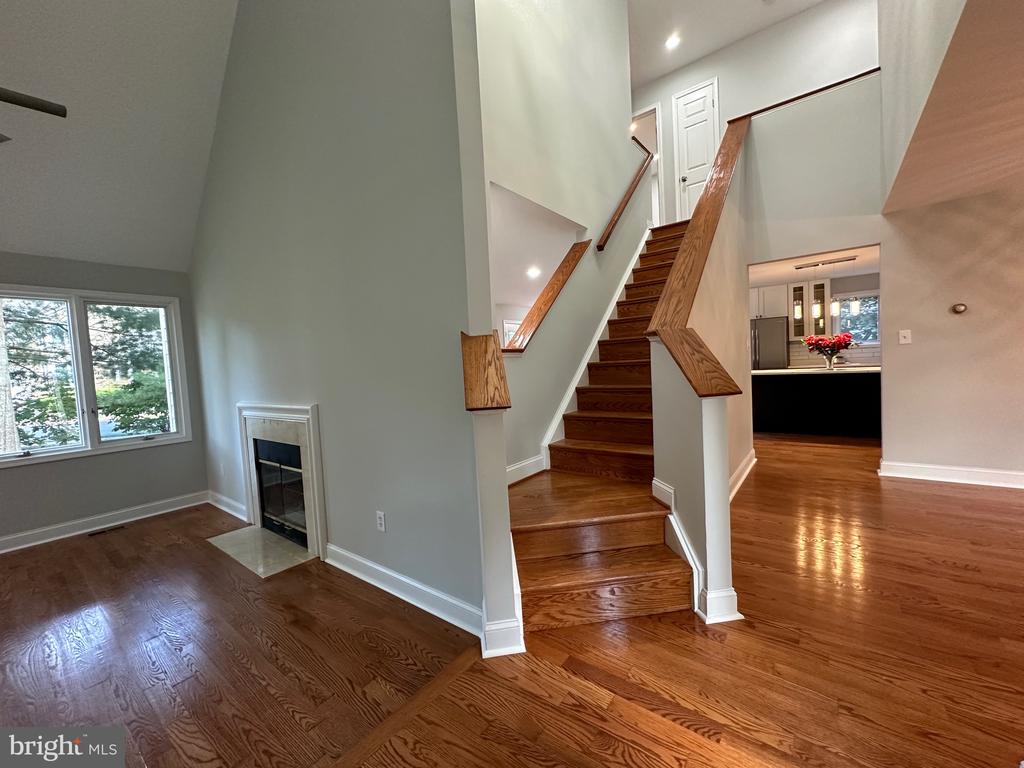 11204 CROSSBEAM COURT