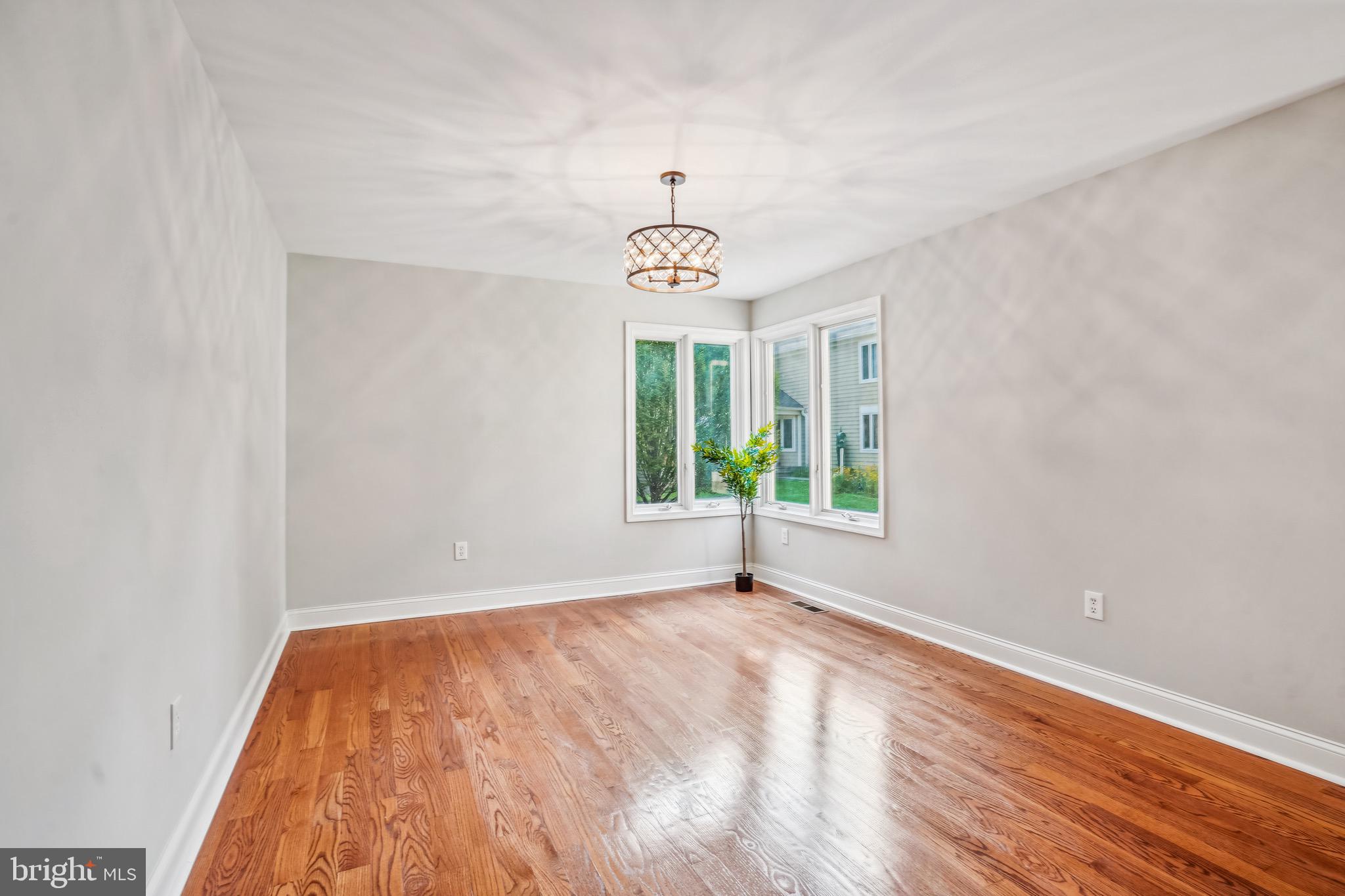 11204 CROSSBEAM COURT