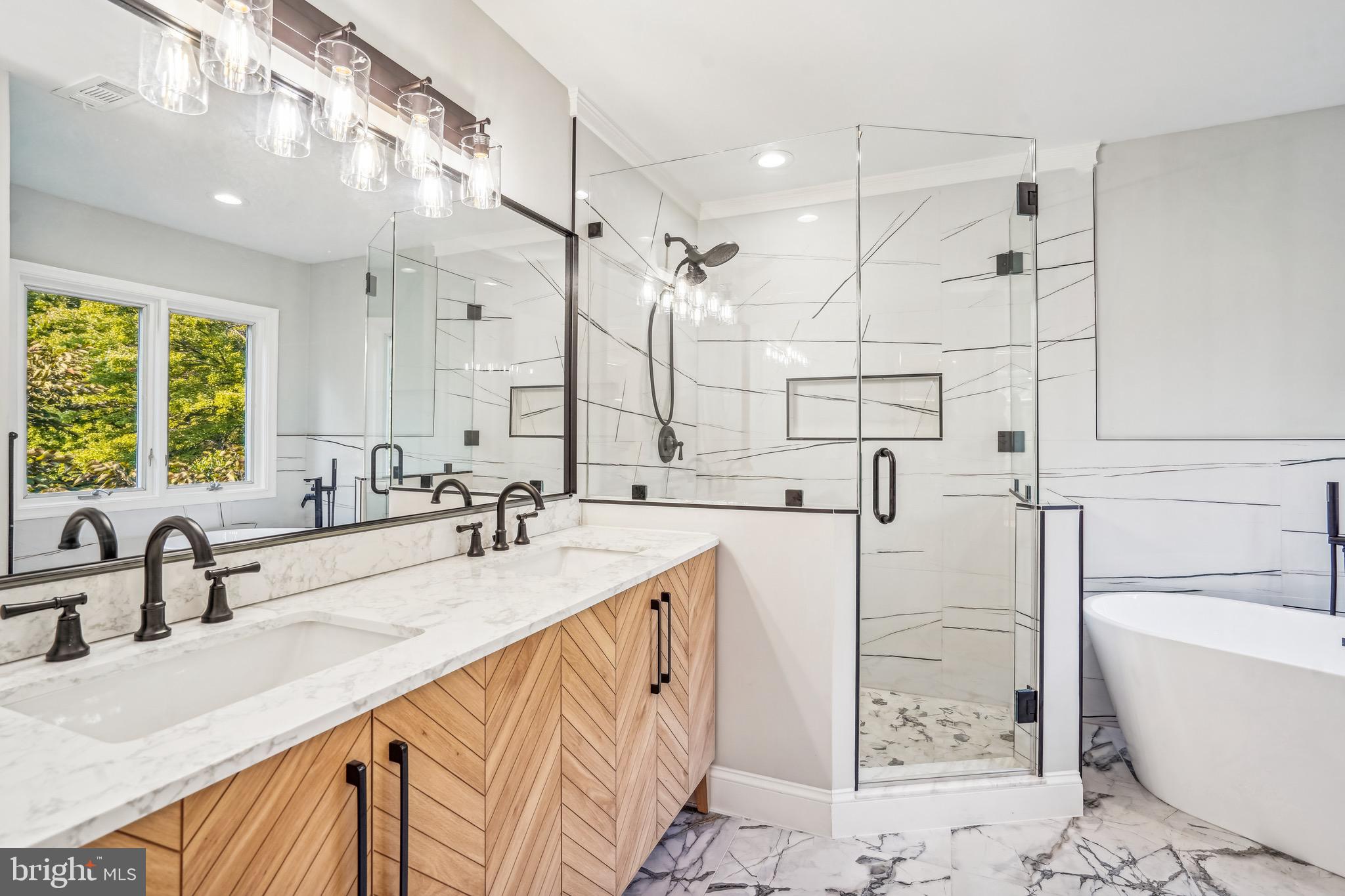 11204 CROSSBEAM COURT