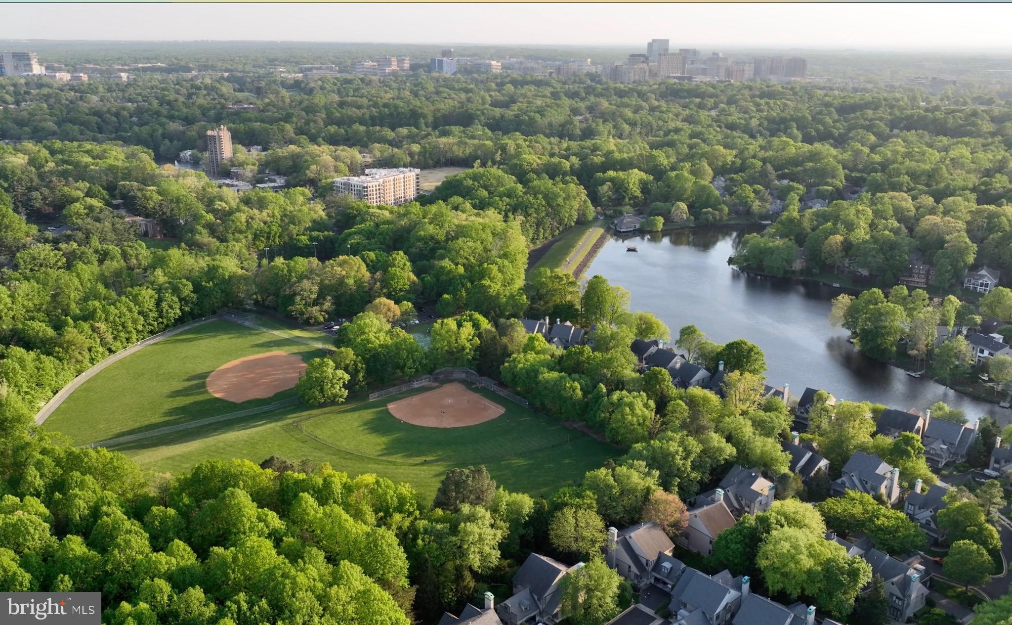 11204 CROSSBEAM COURT