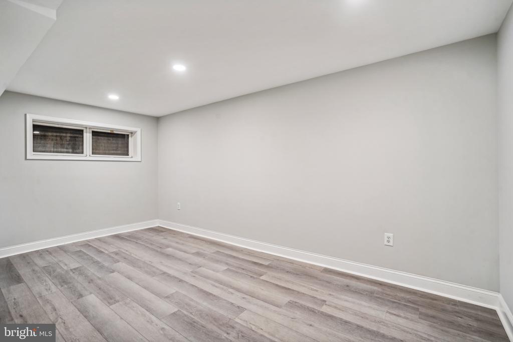 11204 CROSSBEAM COURT
