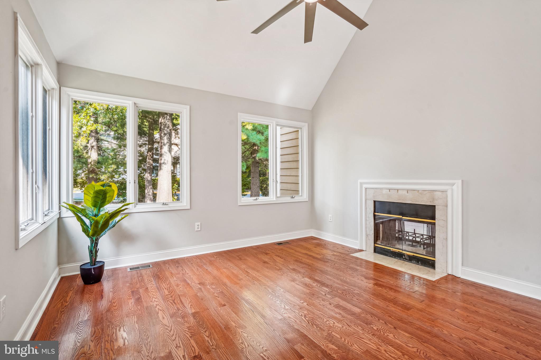 11204 CROSSBEAM COURT